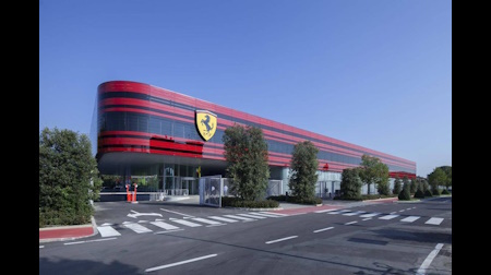 フェラーリ、2025年型F1マシンと2024マシンを並行開発
