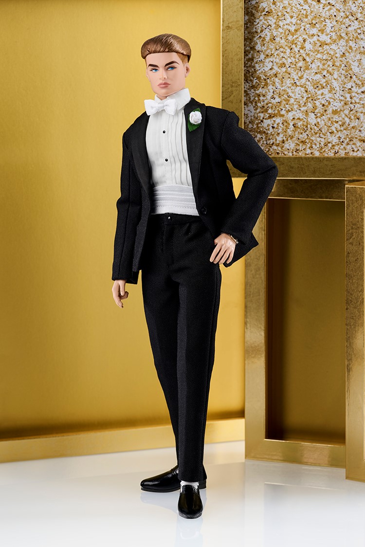 Item 75054 Right Time Of Night Laird Drake® Fashion Figure 2