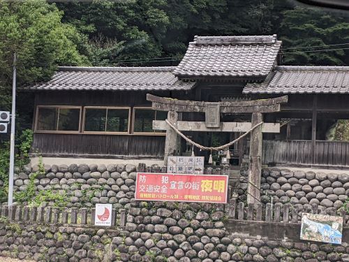 13志賀神社