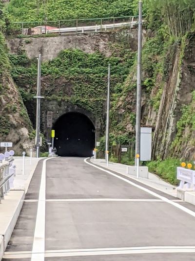 13トンネル
