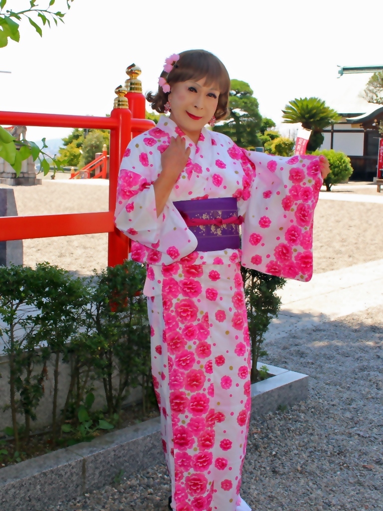白地にピンク花柄浴衣織姫神社B(1)