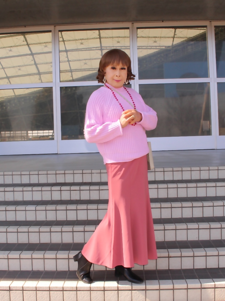 ピンクセーターピンクマキシスカート(9)