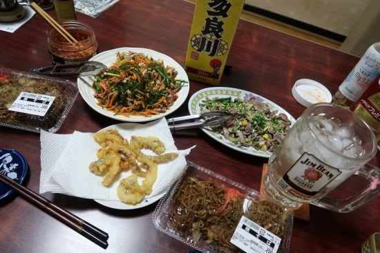 クーブイリチー、イカ天ぷら、砂肝、やきそば
