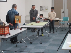 トヨタ産業技術記念館で玉屋さん、末松名誉顧問が講演・実演を行う