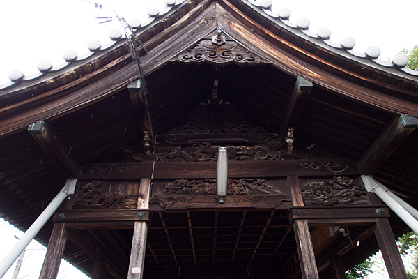 塩道神社拝殿の彫り物