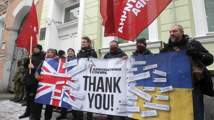 ウクライナ武装化後の英国の軍事備蓄には 「何も残っていない」 ： タイムズ・オブ・ロンドン