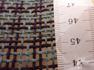 織り中の緯糸密度