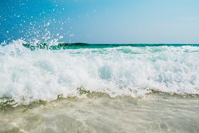 海と波