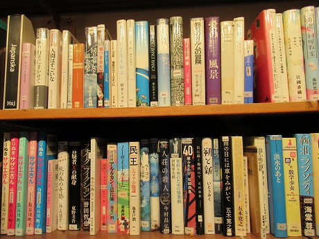 ストックホルム市立図書館　日本語の本