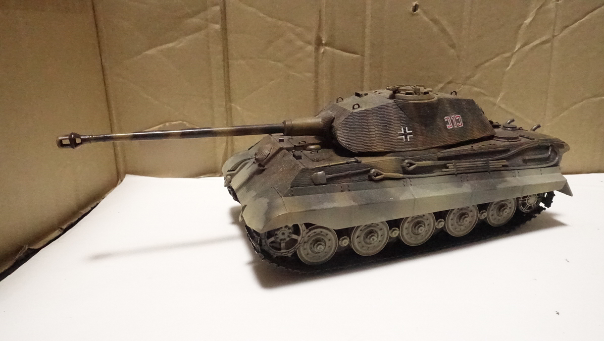 タミヤのMMシリーズ  No.169 ドイツ 重戦車キングタイガー(ポルシェ砲塔)のエッチンググリルセット その１