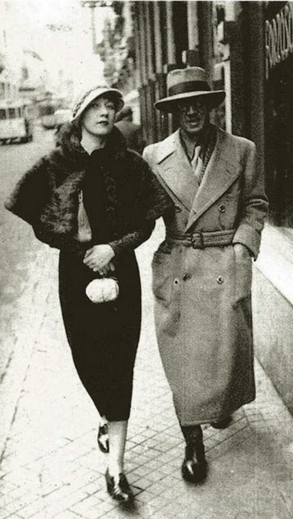 Iwata_Nakayama_–_Kiki_de_Montparnasse_and_Foujita_in_Paris,_1926