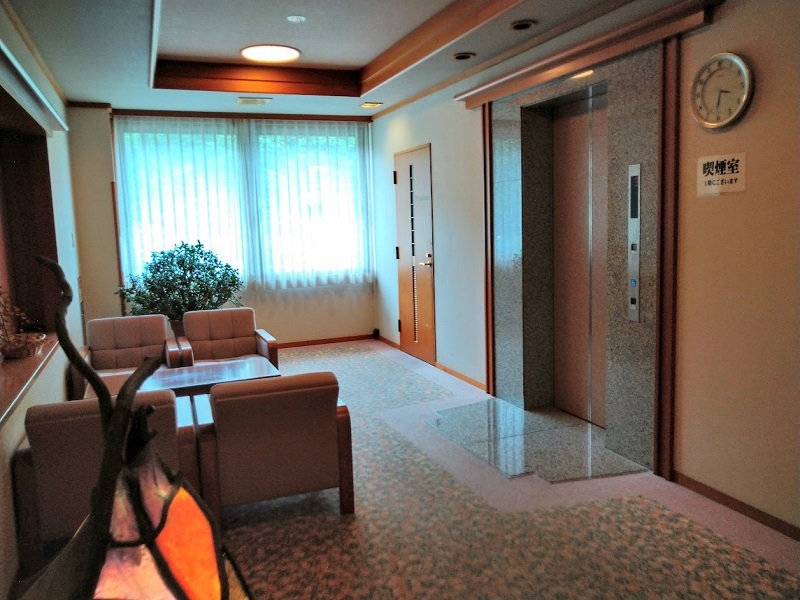 3階エレベーターホール