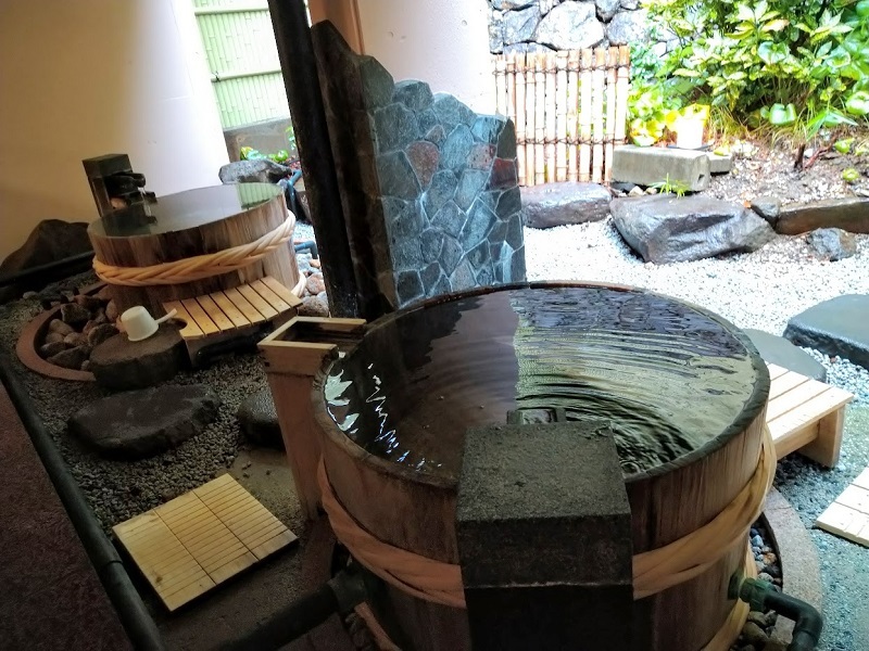 檜の湯樽風呂